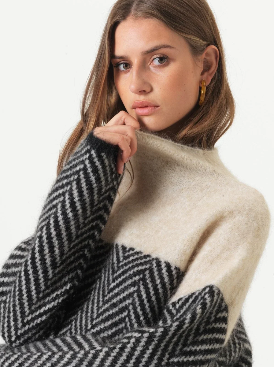 Chevron Herringbone Soft Knit Turtleneck Sweater Limited Edition